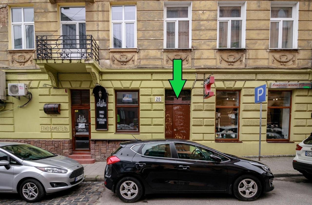 Golden Violin ! Apartments Львів Екстер'єр фото